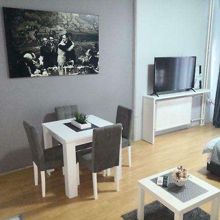 Contemporary Residence Nisz Zewnętrze zdjęcie